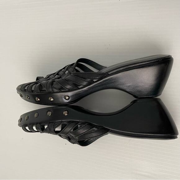 Stuart Weitzman black heeled sandals size 9 cross cross straps - Picture 8 of 11